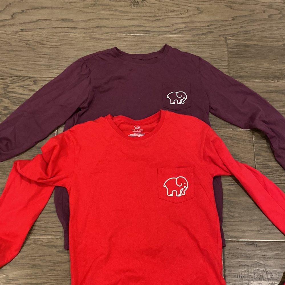 Lot of 2 Ivory Ella T shirts.  Size S